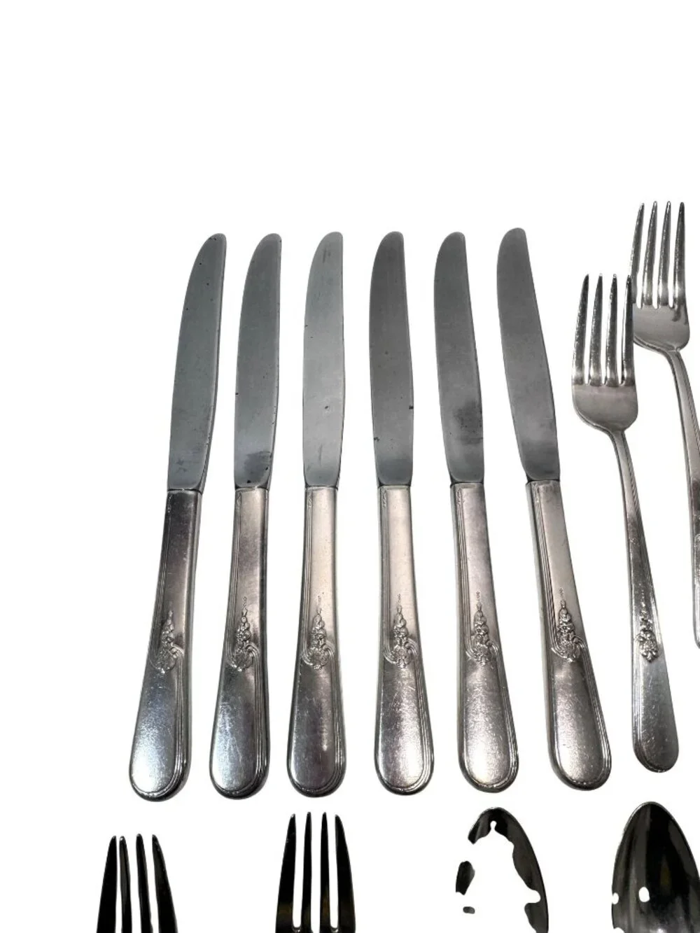 Holmes & Edwards Inlaid IS 1940's Silverware Set Youth Pattern 25 Pcs 6 Settings